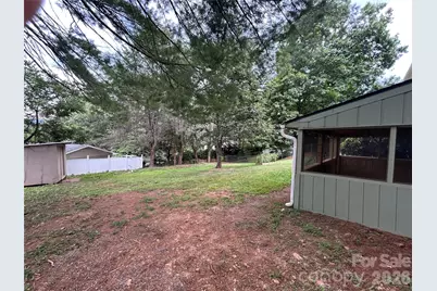 28 S College Street, Weaverville, NC 28787 - Photo 15