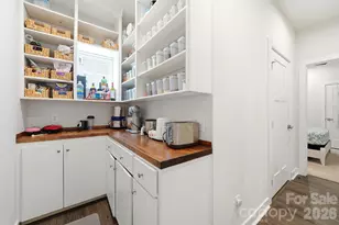 10129 Harvest Gold Dr, Charlotte, NC 28215 - Photo 21