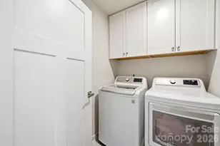 10129 Harvest Gold Dr, Charlotte, NC 28215 - Photo 15