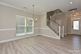 6320 Kennard Dr, Charlotte, NC 28216 - Photo 5