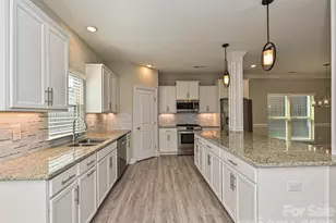 6320 Kennard Dr, Charlotte, NC 28216 - Photo 7