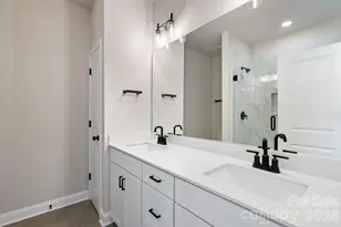 191 Cherry Spgs Ln, Asheville, NC 28804 - Photo 37