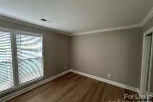 18837 Vineyard Point Ln, Cornelius, NC 28031 - Photo 11