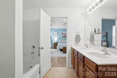 9428 Quilting Bee Lane, Charlotte, NC 28216 - Photo 17