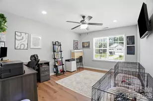 9428 Quilting Bee Lane, Charlotte, NC 28216 - Photo 21