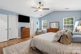 9428 Quilting Bee Lane, Charlotte, NC 28216 - Photo 15