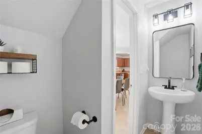 9428 Quilting Bee Lane, Charlotte, NC 28216 - Photo 11