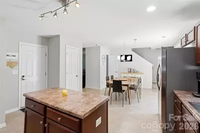 9428 Quilting Bee Lane, Charlotte, NC 28216 - Photo 9