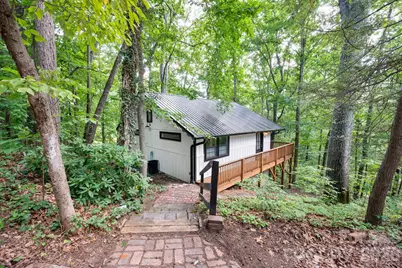 17 Woodhaven Place, Asheville, NC 28805 - Photo 1