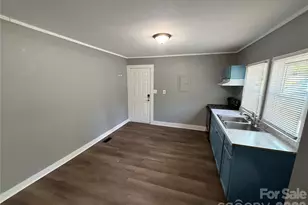 1018 Frederick St, Shelby, NC 28150 - Photo 3