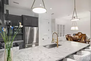 241 Queens Rd, Charlotte, NC 28204 - Photo 15