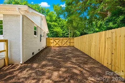 2513 Westgrove Drive, Charlotte, NC 28208 - Photo 21