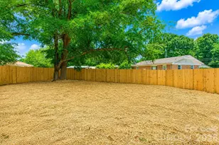 2513 Westgrove Dr, Charlotte, NC 28208 - Photo 19