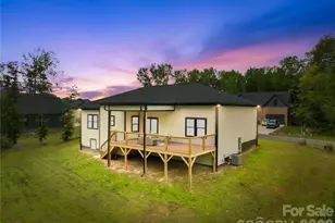 2004 Pln Fld Dr, Bessemer City, NC 28016 - Photo 43