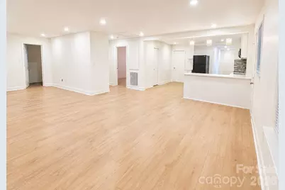 2007 Highland Street, Charlotte, NC 28208 - Photo 7