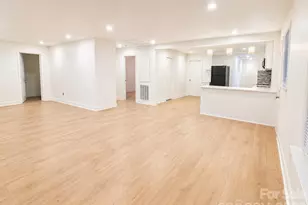 2007 Highland St, Charlotte, NC 28208 - Photo 7
