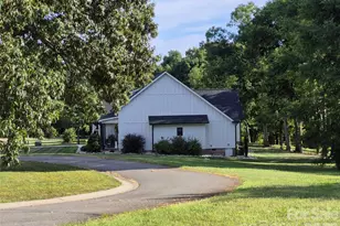 1877 Cline Farm Rd, Lincolnton, NC 28092 - Photo 3