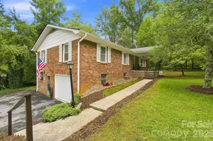 108 Arthur Ln, Hendersonville, NC 28791 - Photo 1