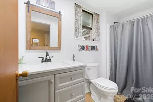 108 Arthur Ln, Hendersonville, NC 28791 - Photo 13