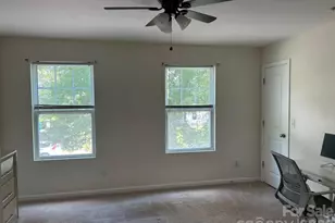 413 Peachtree Rd, Charlotte, NC 28216 - Photo 17