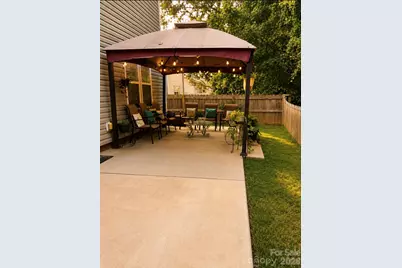 413 Peachtree Road, Charlotte, NC 28216 - Photo 15