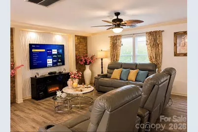 413 Peachtree Road, Charlotte, NC 28216 - Photo 7