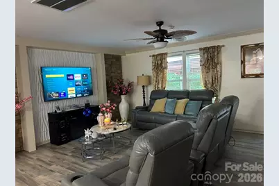 413 Peachtree Road, Charlotte, NC 28216 - Photo 9