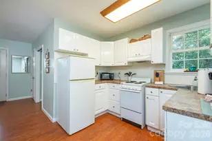 223 Davidson Rd, Swannanoa, NC 28778 - Photo 15