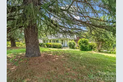 555 State Street, Marion, NC 28752 - Photo 3