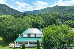 82 Hill St, Hot Springs, NC 28743 - Photo 1