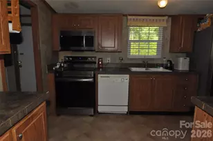 977 Langley Dr, Chester, SC 29706 - Photo 5