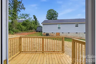 210 8th Avenue Drive SE, Hickory, NC 28602 - Photo 15