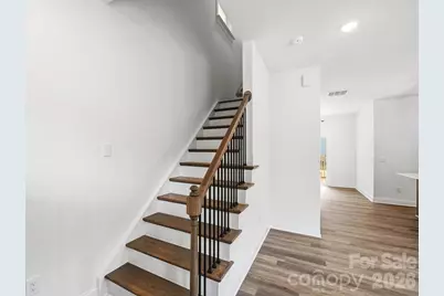210 8th Avenue Drive SE, Hickory, NC 28602 - Photo 17