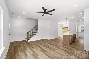 210 8th Ave Dr SE, Hickory, NC 28602 - Photo 11