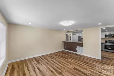 529 NW Stage Street, Lenoir, NC 28645 - Photo 5