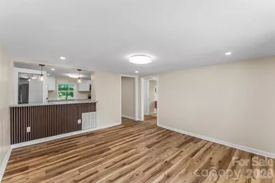529 NW Stage Street, Lenoir, NC 28645 - Photo 7