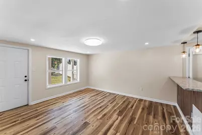 529 NW Stage Street, Lenoir, NC 28645 - Photo 9