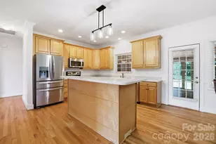 4024 Wild Nursery Ct, Charlotte, NC 28215 - Photo 9