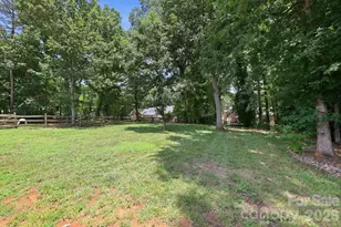 4024 Wild Nursery Ct, Charlotte, NC 28215 - Photo 35