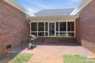 4024 Wild Nursery Ct, Charlotte, NC 28215 - Photo 33