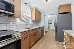 204 E McNeely Ave, Mooresville, NC 28115 - Photo 15