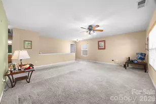 2025 Savannah Hills Dr, Matthews, NC 28105 - Photo 29