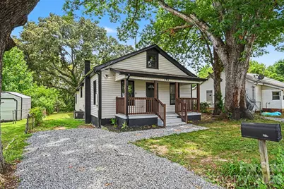 104 E Hartford Avenue, Bessemer City, NC 28016 - Photo 3
