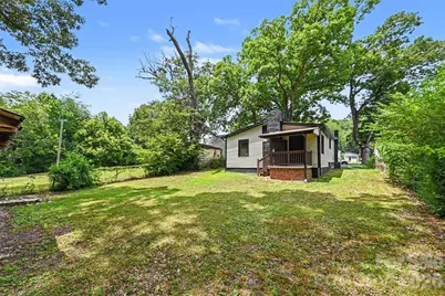 104 E Hartford Avenue, Bessemer City, NC 28016 - Photo 25