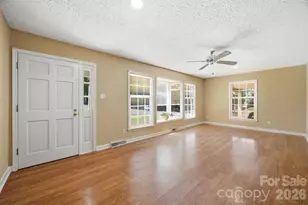 13001 Helena Cir, Charlotte, NC 28227 - Photo 5
