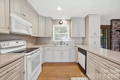 13001 Helena Circle, Charlotte, NC 28227 - Photo 11