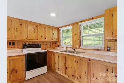 323 McCurrey Road, Burnsville, NC 28714 - Photo 11