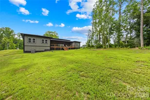 2003 Pln Fld Dr, Bessemer City, NC 28016 - Photo 43