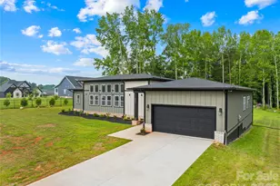 2003 Pln Fld Dr, Bessemer City, NC 28016 - Photo 3