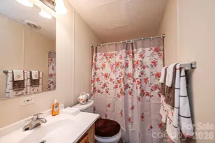 3825 Berry Creek Cir, Granite Falls, NC 28630 - Photo 29
